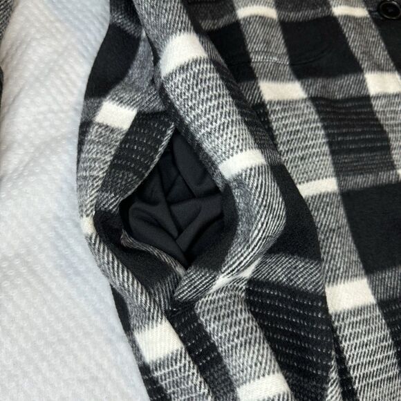 OLD NAVY Black Plaid Soft Brushed Shacket Wool Jacket Pockets Women’s Large L - Picture 11 of 14